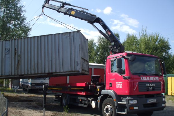 kran-und-transport-mit-1-fahrzeugE5045C4E-D79A-BFE7-409B-F699B72EF0C3.jpg